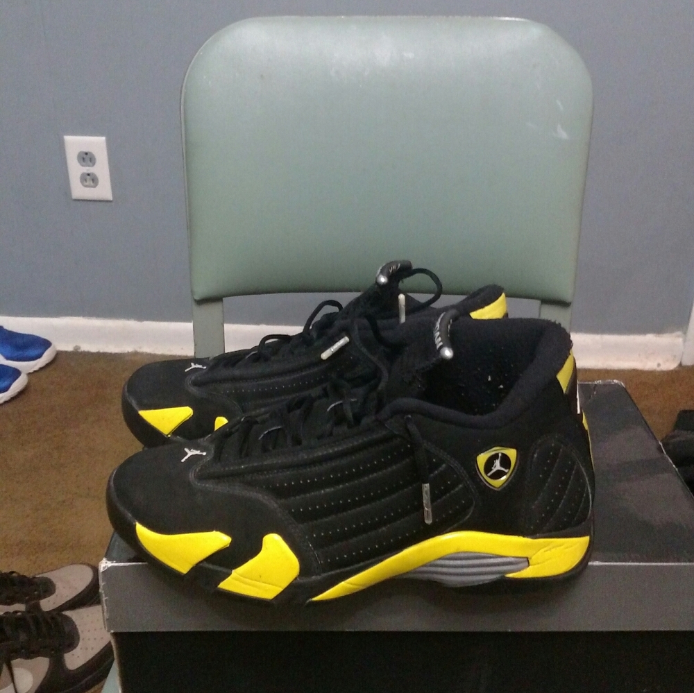 Air Jordan 14 thunder
